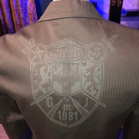 Guess Blazer With Crest On Back Size: Small - Picture 1 of 9